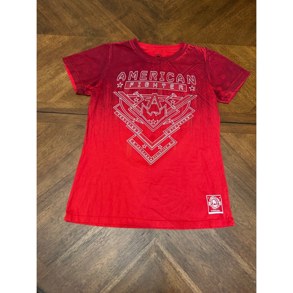 American Fighter Mens T-Shirt Red Ombre Paisley Graphic Tee Size Medium